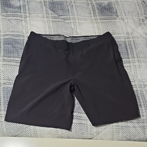 Hogan Black Flat Front Shorts Sleek Design - Picture 1 of 3